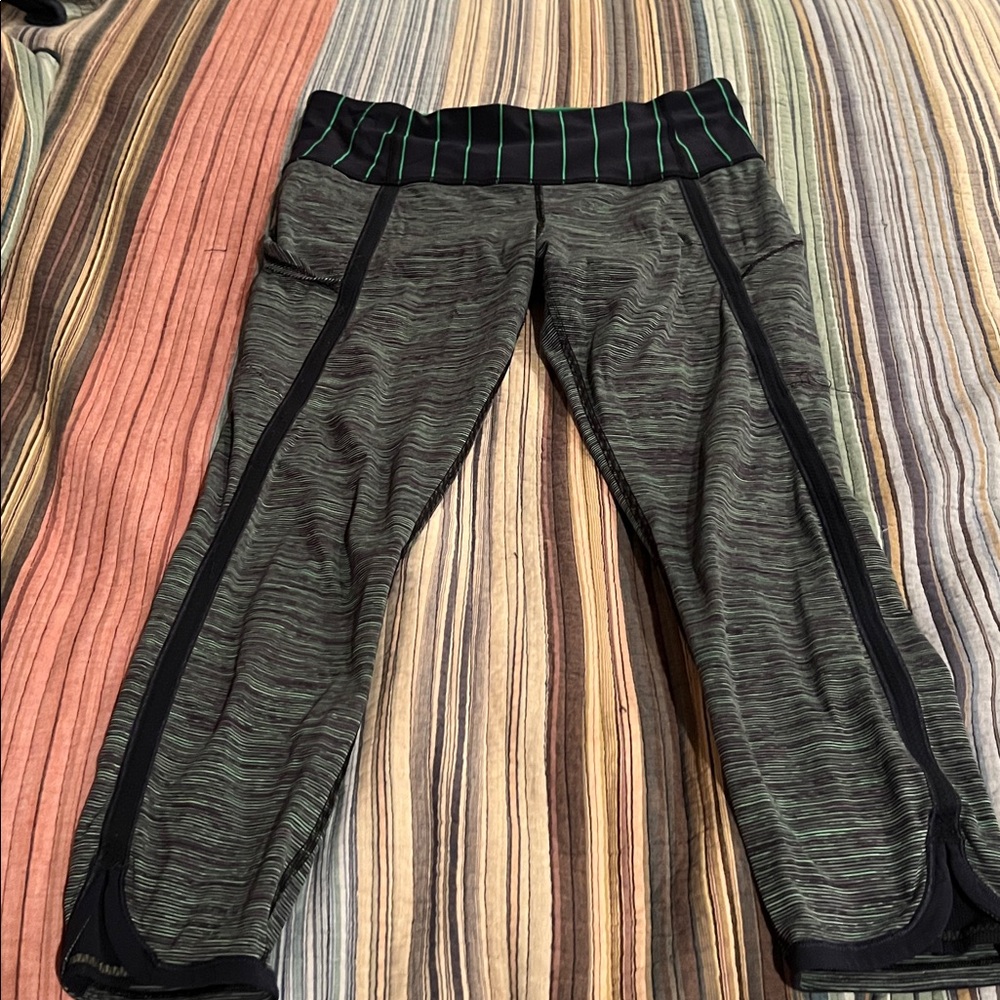 Lululemon Can't Stop Crop leggings